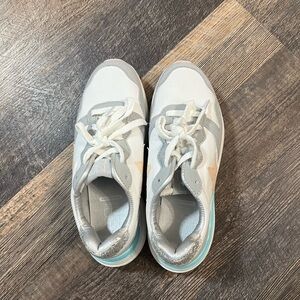 No Boundaries women's size 7